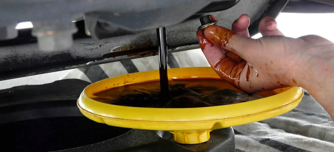Como fazer o descarte de óleo lubrificante?